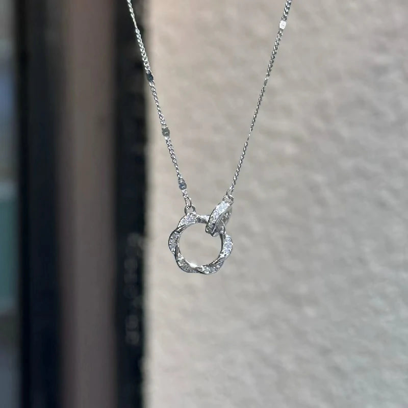 Infinite Loop Interlock Necklace