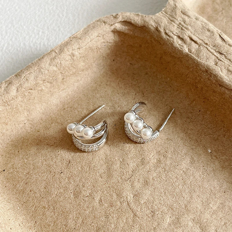 Tiered Pearl Earrings | Pair