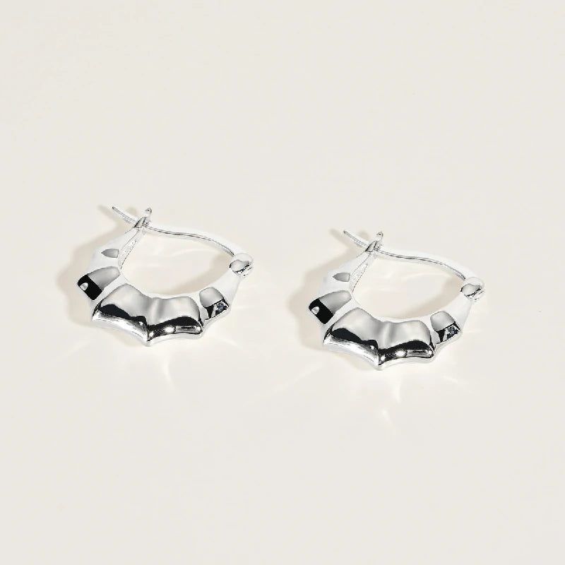 Croissant Curve Earrings | Pair