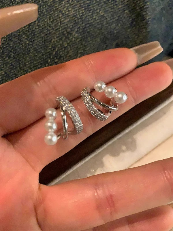 Tiered Pearl Earrings | Pair