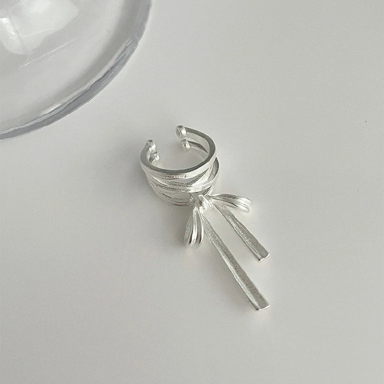 Ballet Ribbon Earring | One-Piece