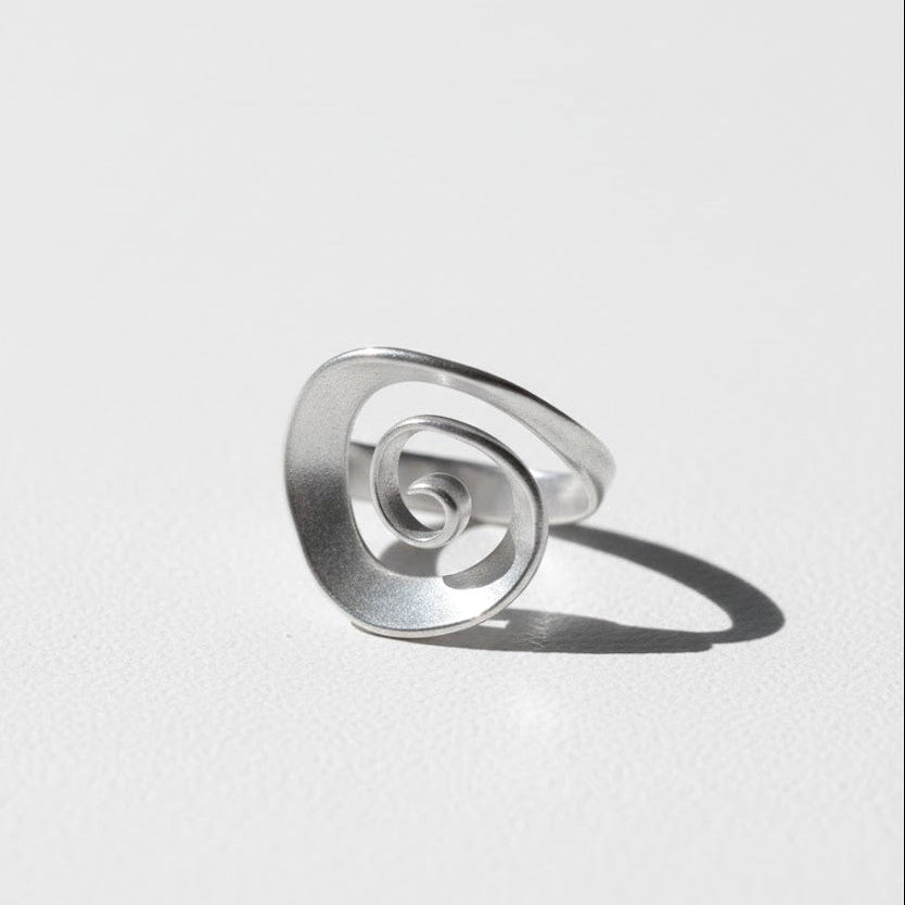 Flow Helix Ring
