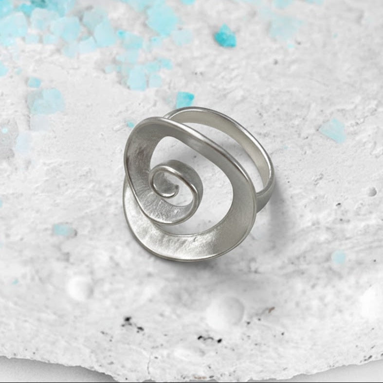 Flow Helix Ring
